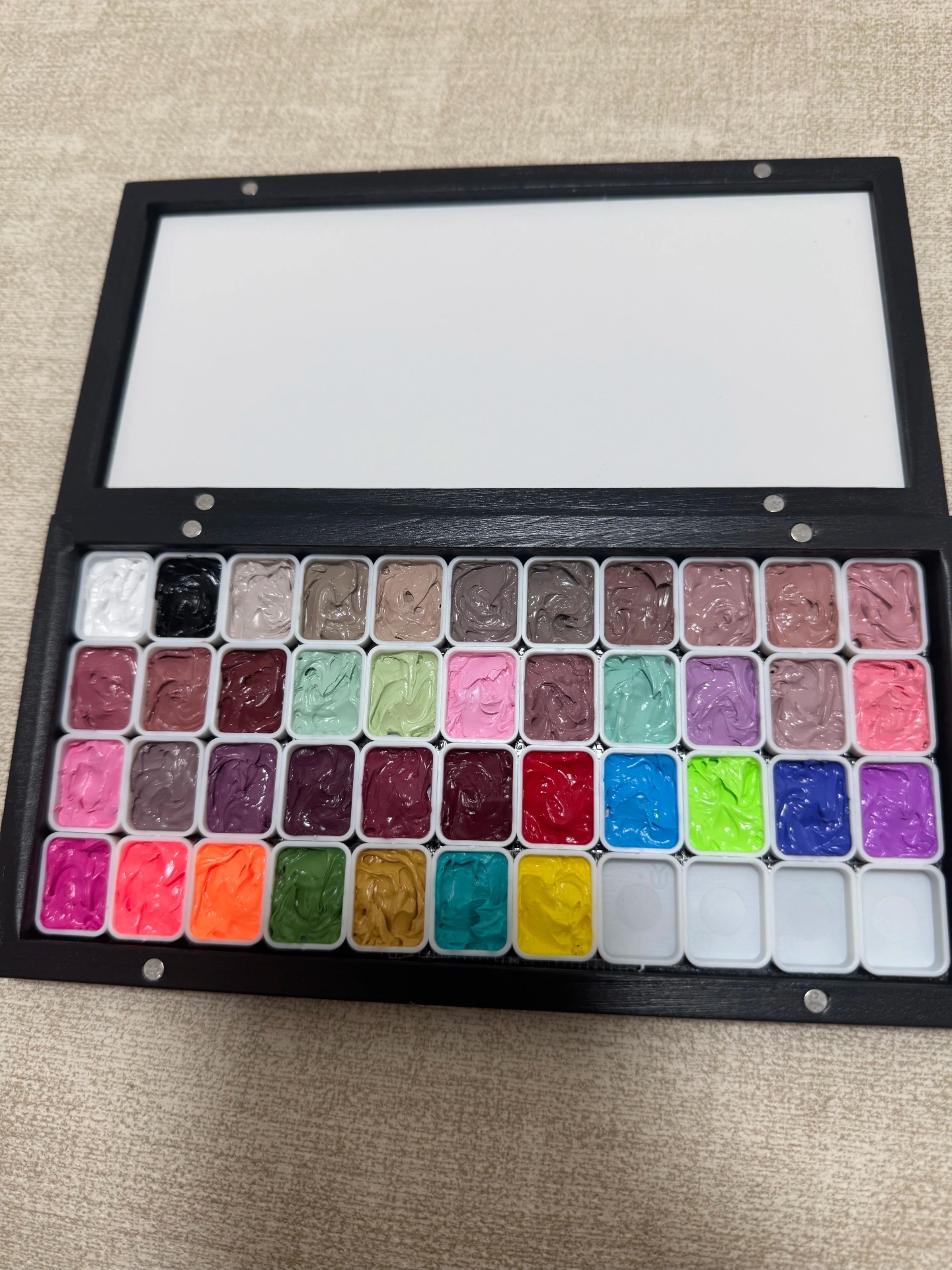 Solid Gel Nail Polish Palette with 36 colors - Professional nail art tool